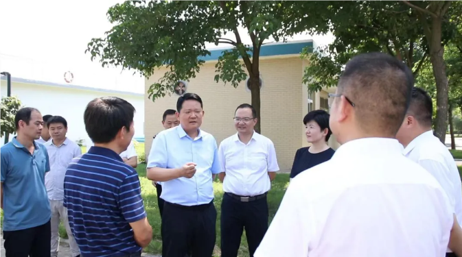 冯安龙专员来孝帮扶督导大气污染防治工作